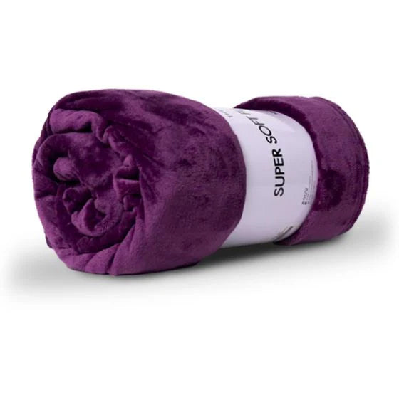 Luxuriously Soft Purple Velvet Fleece Blankets For Gentle weather