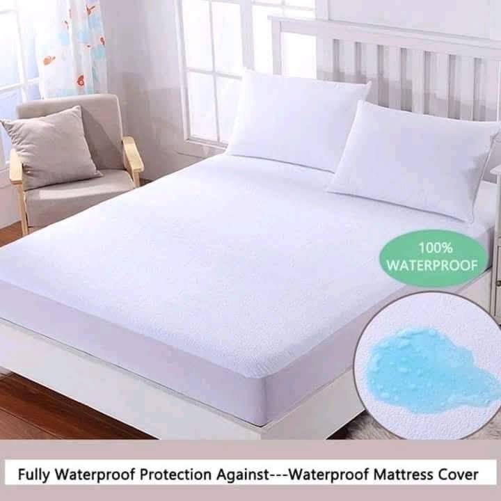 White King Size Stretchy Jersey Mattress Protector