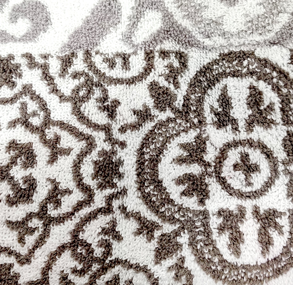 Supreme Quality Cotton Bath Size Towel