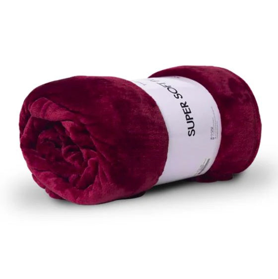 Luxuriously Soft Maroon Velvet Fleece Blankets For Gentle weather